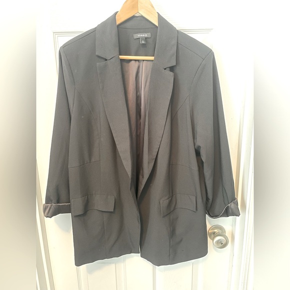 Torrid, size 2 (women’s 2x), black blazer - Picture 1 of 6
